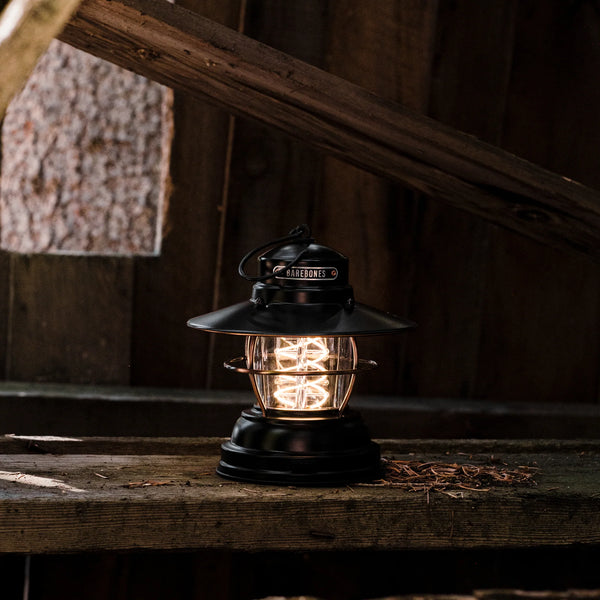 Barebones Outpost Lantern Antique Bronze – Grenseparken